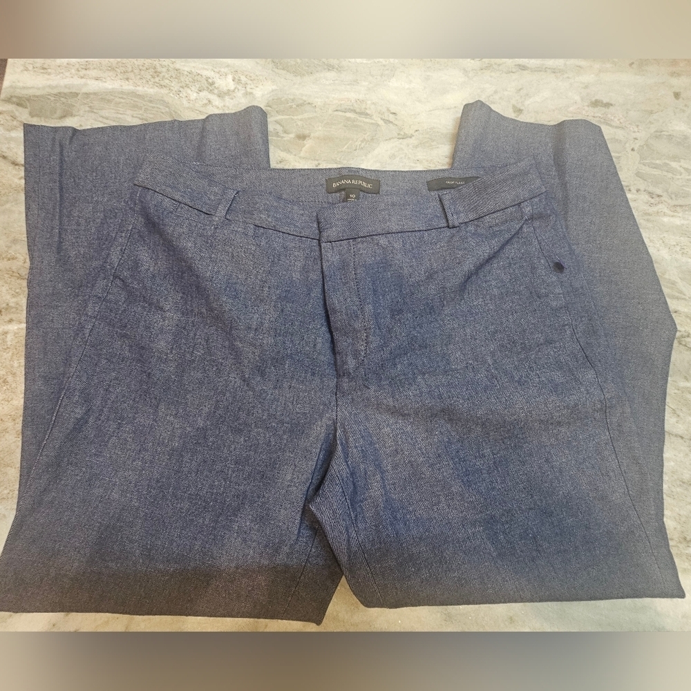 Banana Republic Crop Flare Blue Denim Chambray Pants Size 10
